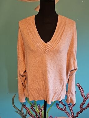 Cyrus Light Beige Ribbed Knit Sweater